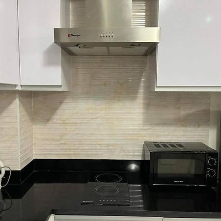 Kandi Big 1 Bedroom King Bed, Free Housekeeping, Wi-Fi Angeles Esterno foto