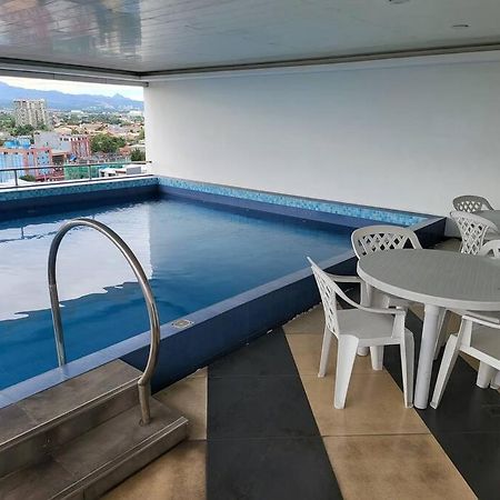 Kandi Big 1 Bedroom King Bed, Free Housekeeping, Wi-Fi Angeles Esterno foto