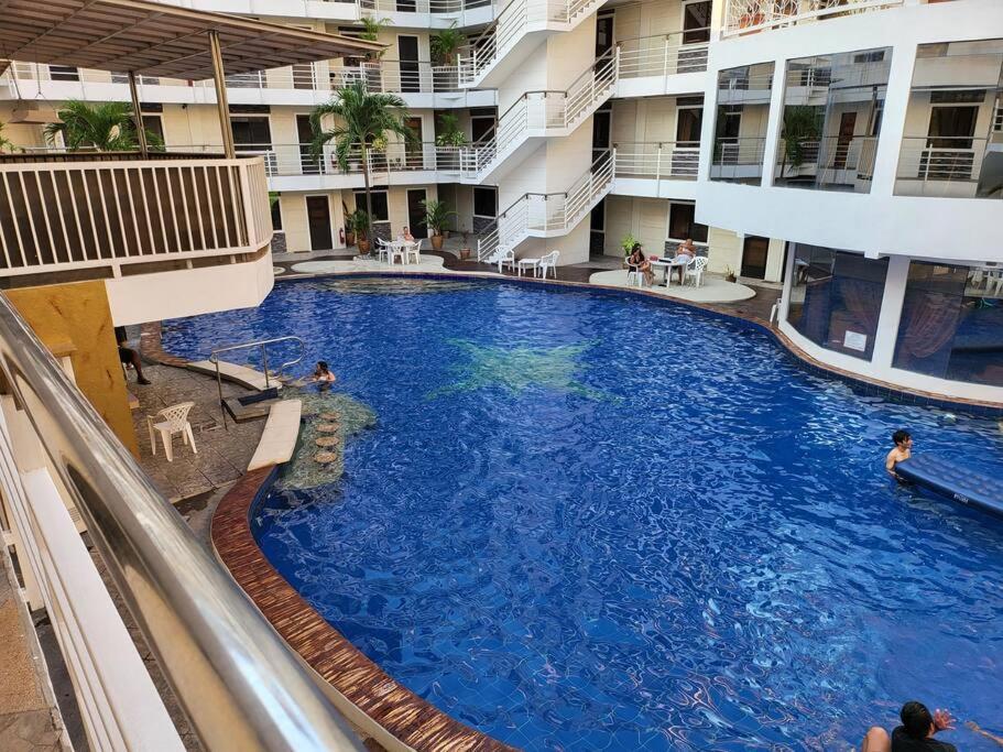 Kandi Big 1 Bedroom King Bed, Free Housekeeping, Wi-Fi Angeles Esterno foto